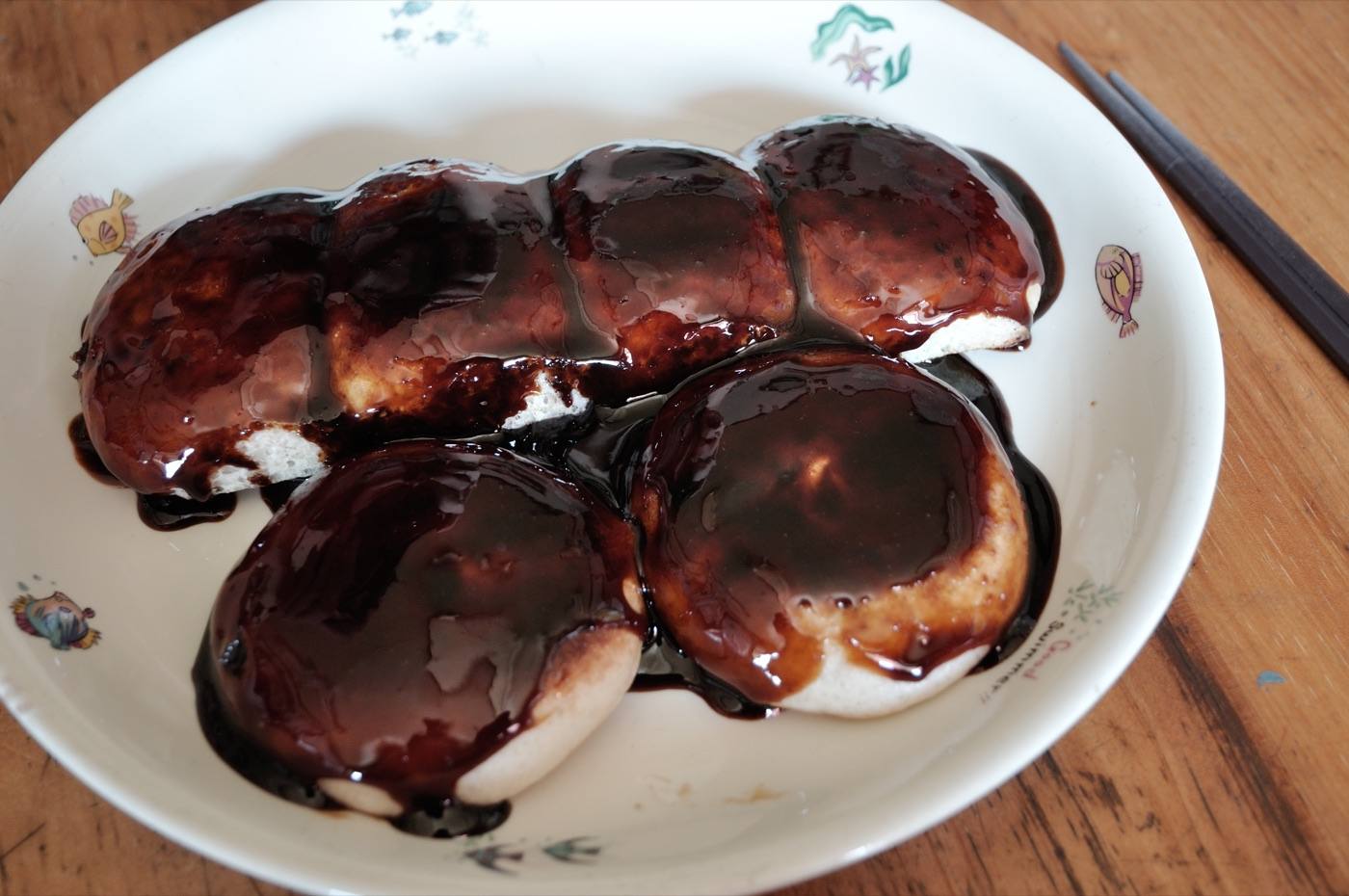 yaki-manju, skewered buns in sweet miso