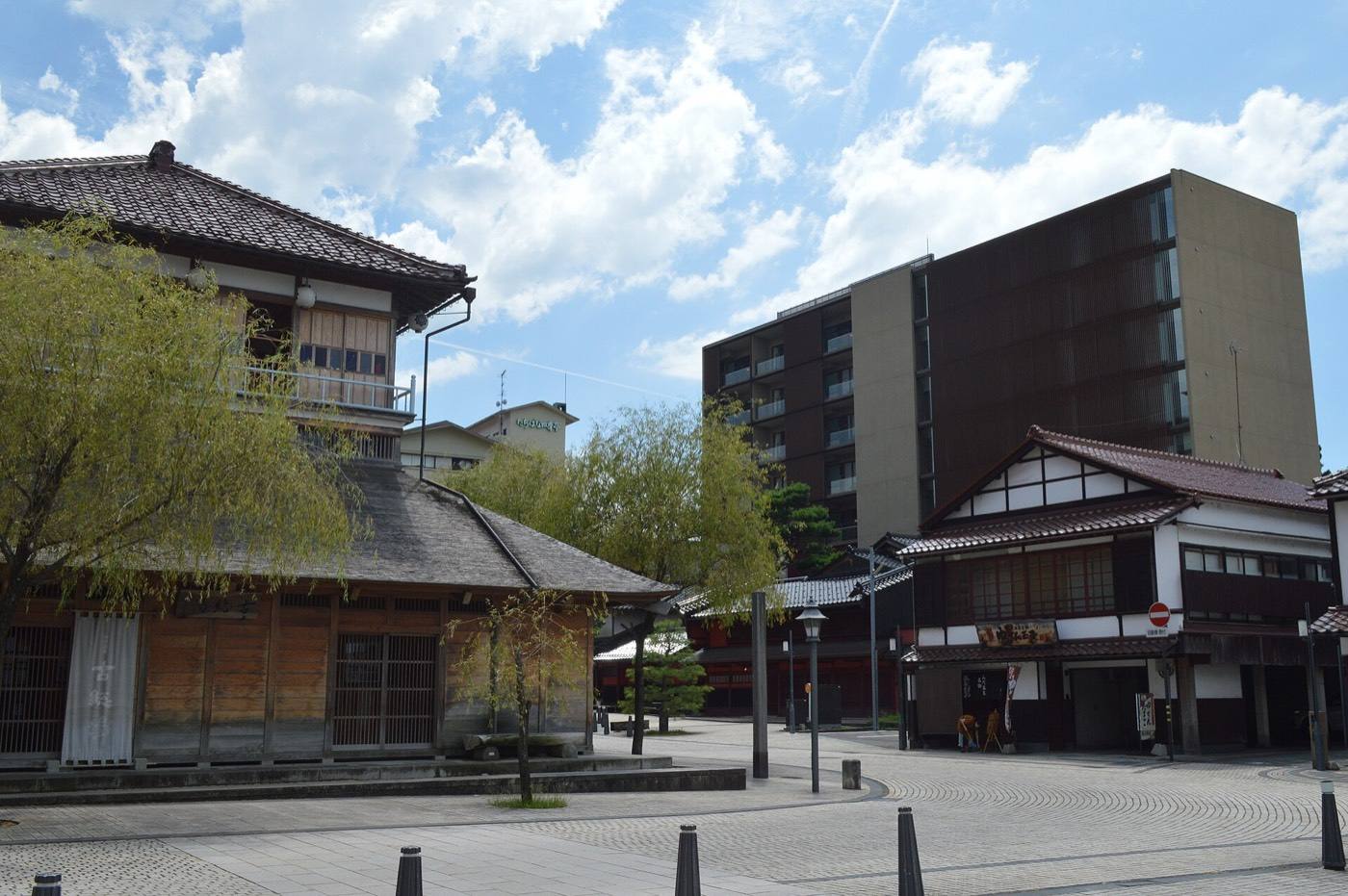the public bath house of a Kaga hot spring village