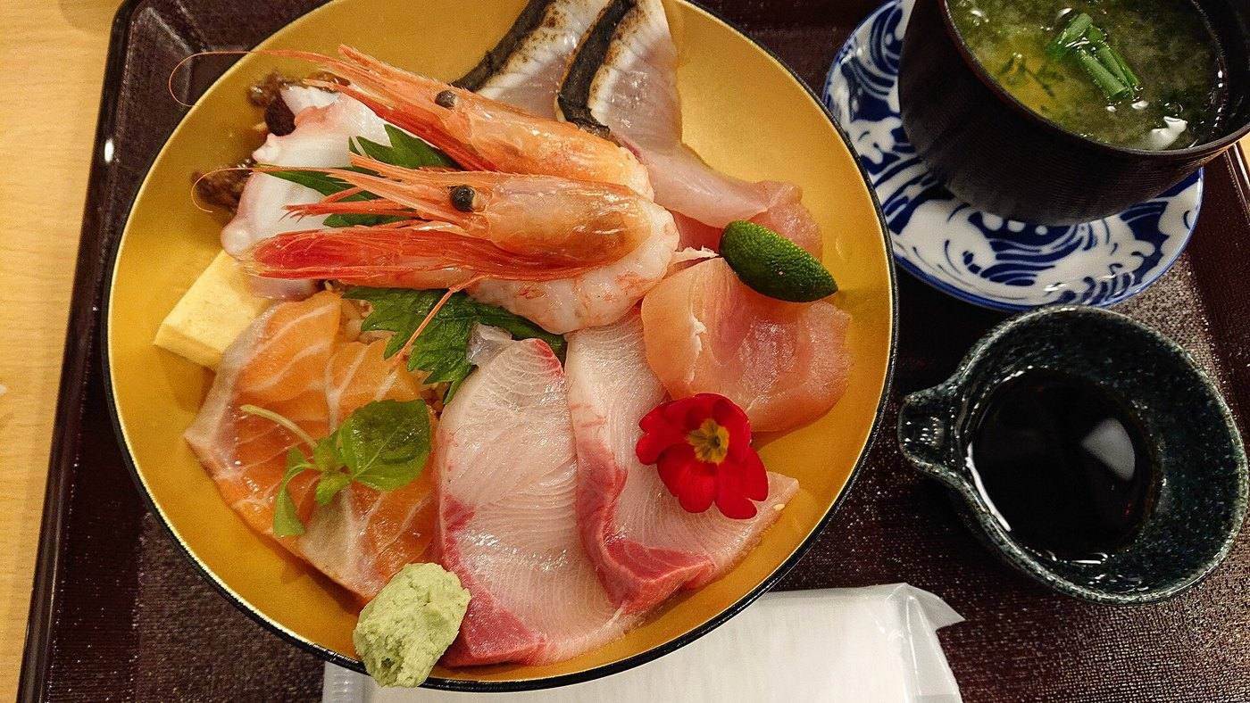 Omicho Market in Kanazawa