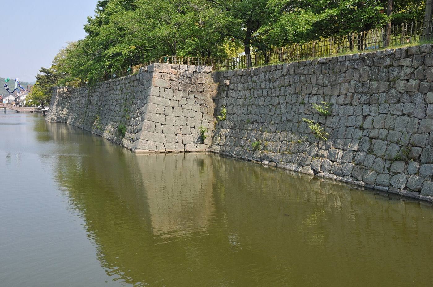 the four tiers of stone walls at Marugame Castle