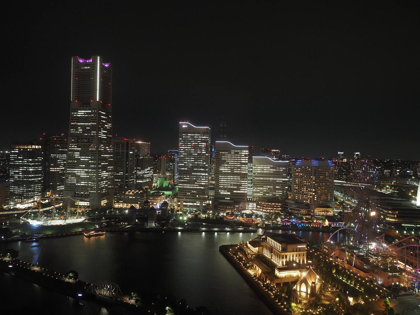 the night view of Yokohama Minato Mirai