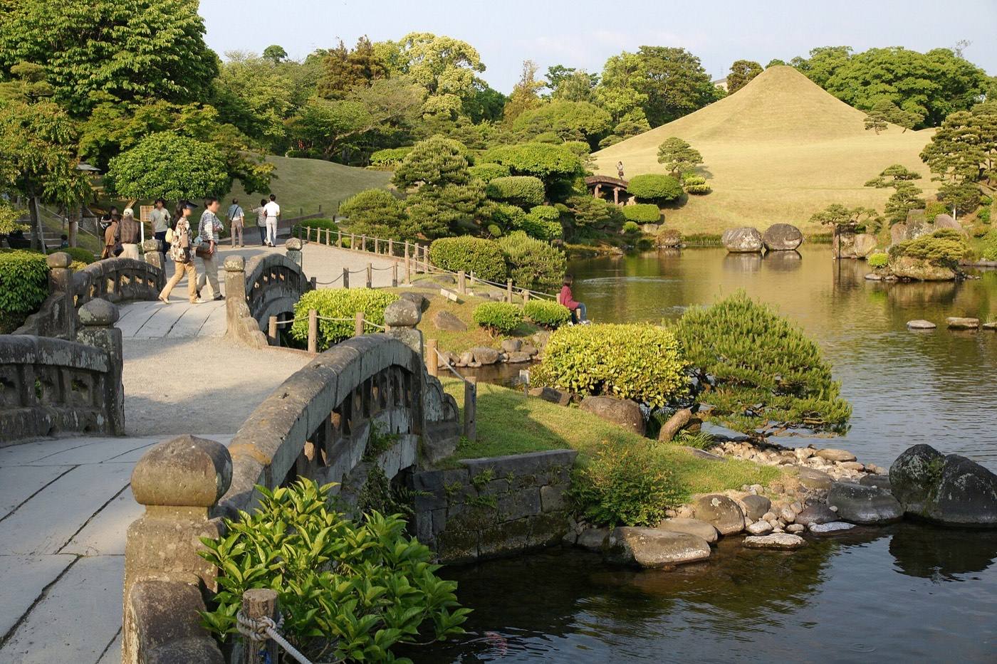 Suizenji Jojuen garden