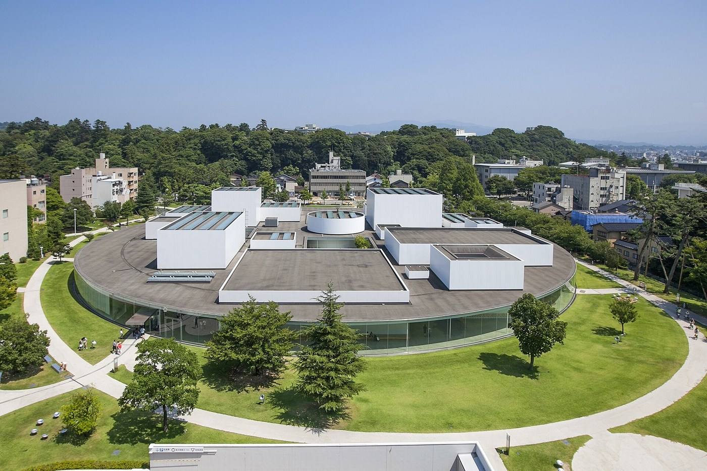 the round glass building of the 21st Century Museum, Kanazawa