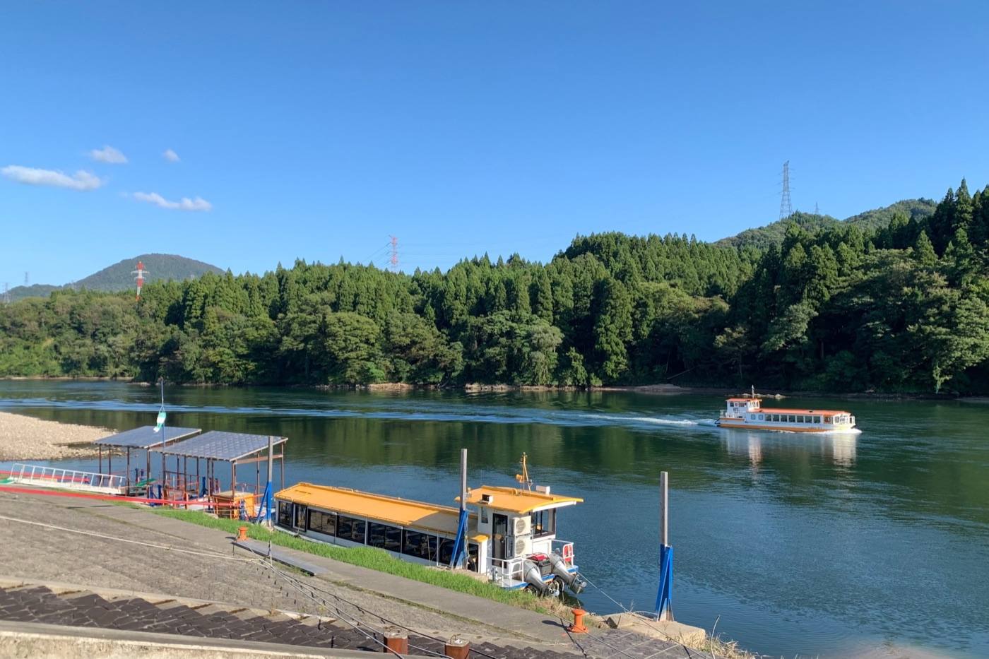 a boat on the Agano river