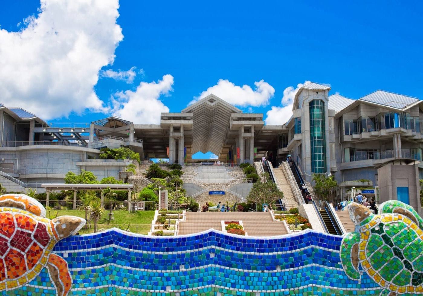 Churaumi Aquarium